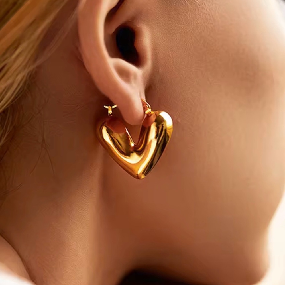 Chunky thick buckle Heart  Earring 18k Gold statement -women jewelry